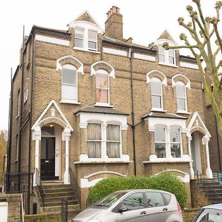 Veeve Apartment Dartmouth Park Road Tufnell Park ロンドン エクステリア 写真